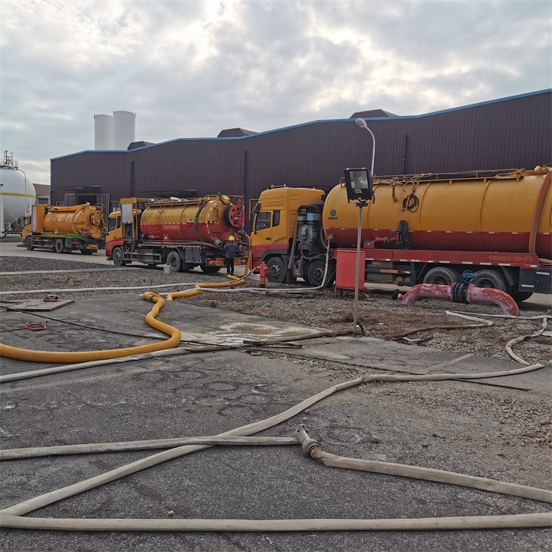 利州污水池清理